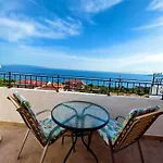 Apartmanhotel Ocean Front 77 Lurdáta