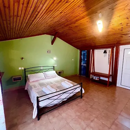 Ocean Front 77 劳德哈塔