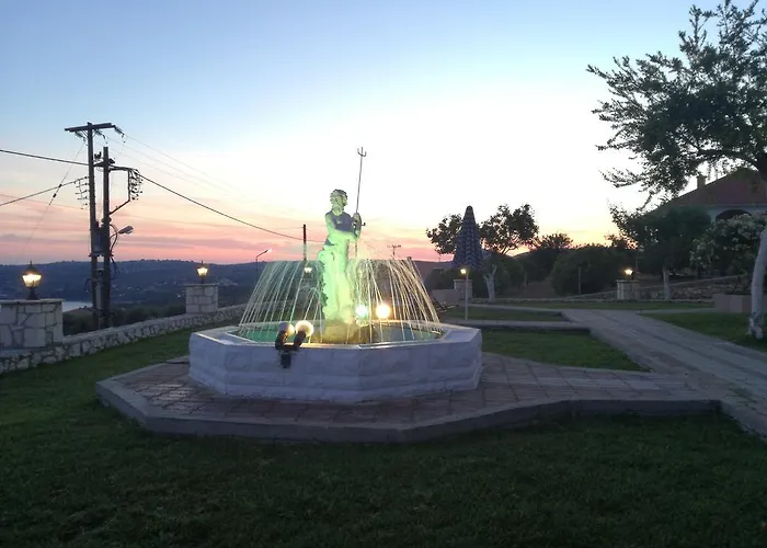 Ξενοδοχείο με διαμερίσματα Ocean Front 77 Λουρδάτα