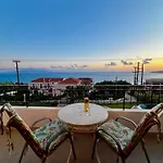 Ocean Front 77