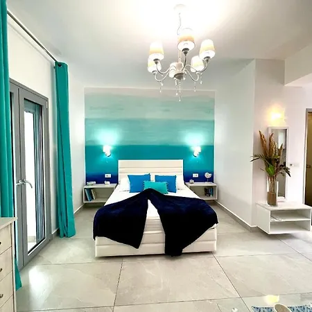 Ocean Front 77 4* Lourdata (Kefalonia)