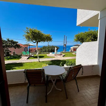 Ocean Front 77 Apart-hotel 4*