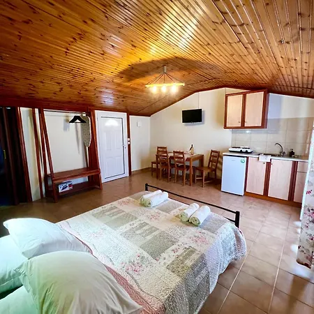 Apartahotel Ocean Front 77 4*