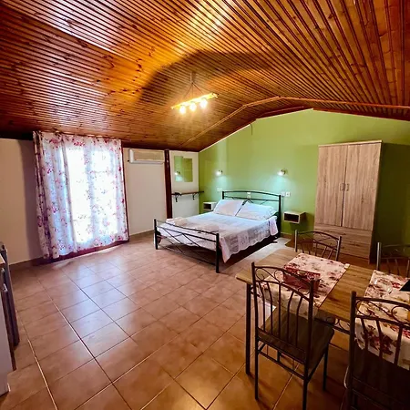 Ocean Front 77 Lejlighedshotel Lourdata (Kefalonia)