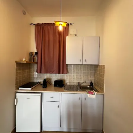 Ocean Front 77 Apartahotel