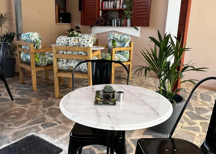 Ocean Front 77 4* Lourdata (Kefalonia)